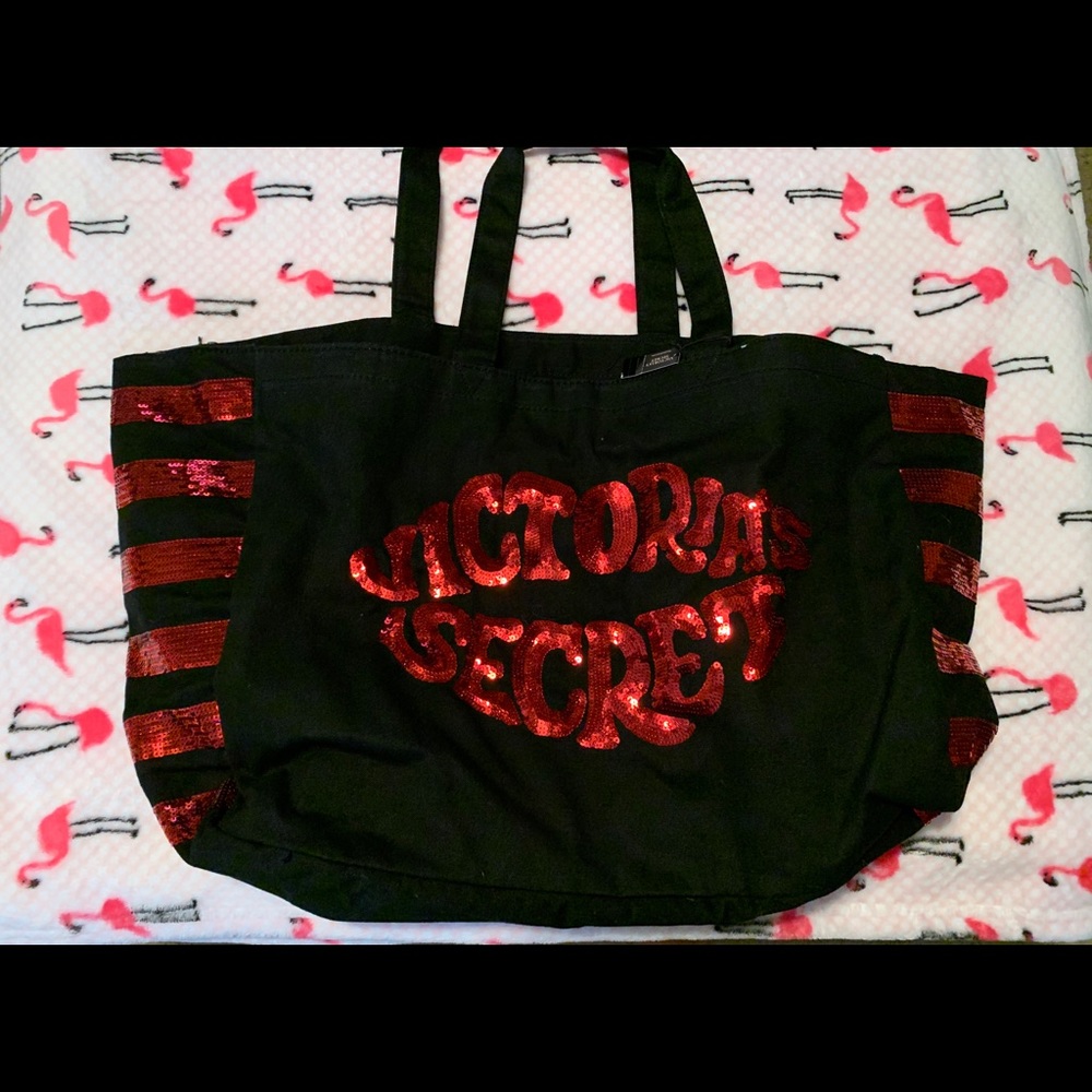 Black tote